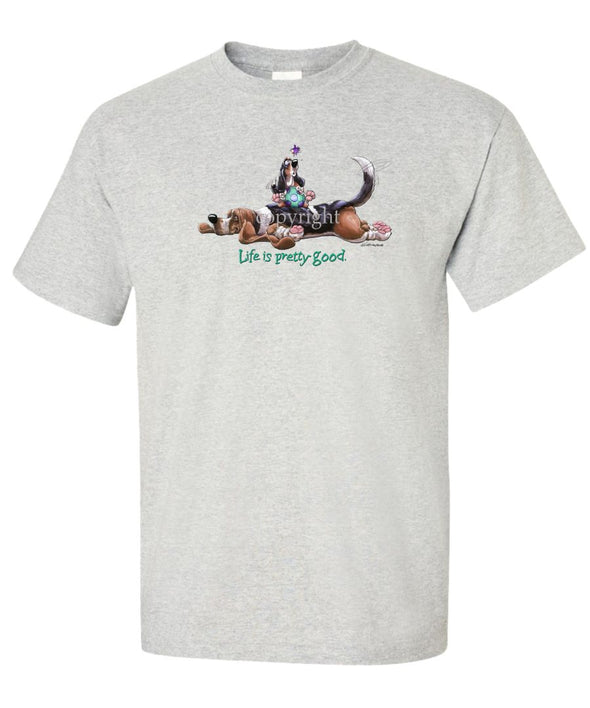 Basset Hound - Life Is Pretty Good - T-Shirt